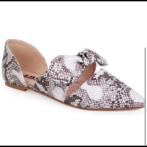 Flats  New in box - Picture 3 of 3